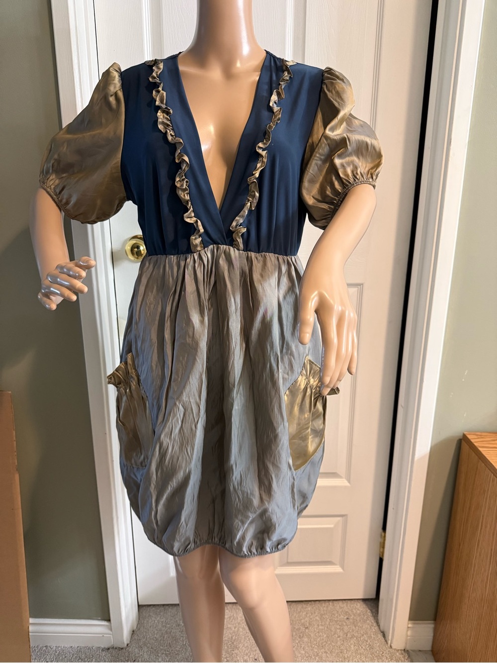 Pavlina Dadakova Party Dress Ballon Hem Blue Gold Iridescent Size L Vintage